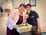 LH-Stv. Manuela Khom und die Leiterin der LUV-Betriebskantine Alexandra Kaltenegger © Land Steiermark; Verwendung bei Quellenangabe honorarfrei LH-Stv. Manuela Khom und die Leiterin der LUV-Betriebskantine Alexandra Kaltenegger